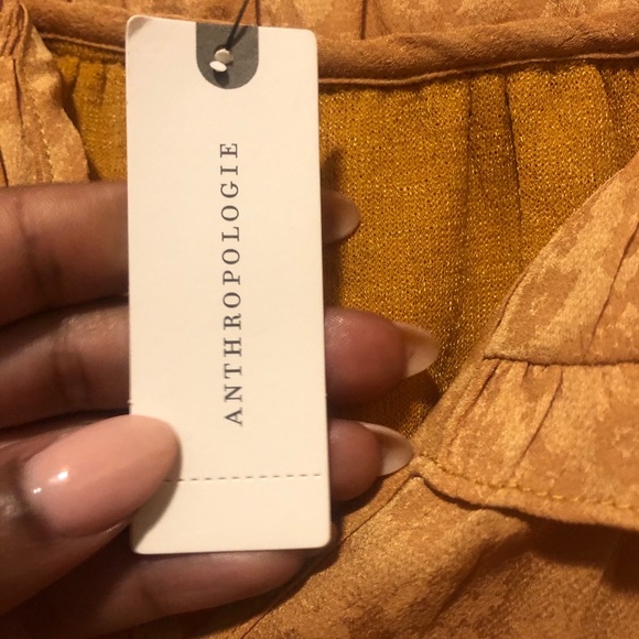 Gold ruffled top - Picture 4 of 7